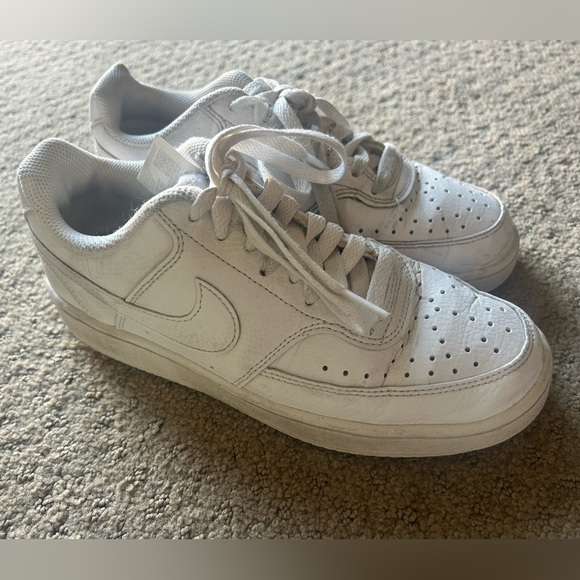 Nike Court Vision Low White Sneakers Size 7 - Picture 1 of 5